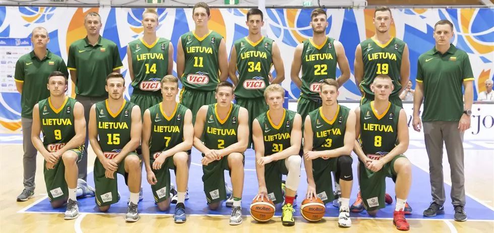 探寻文章编辑的幕后故事：从标题到成文（走进文章编辑幕后：从拟题到成稿）