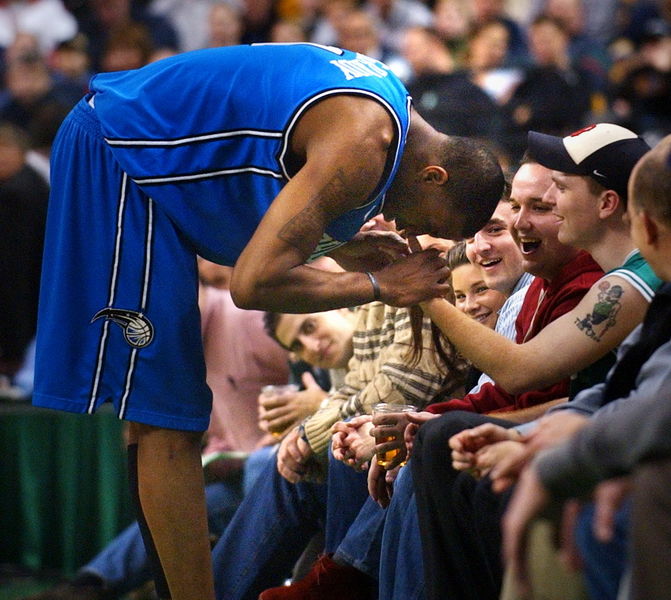 CBA半场：奎因14分，郭艾伦7分4篮板，广东55-47领先广州（CBA半场战况：奎因14分，郭艾伦7分4篮板，广东以55-47暂领先广州）