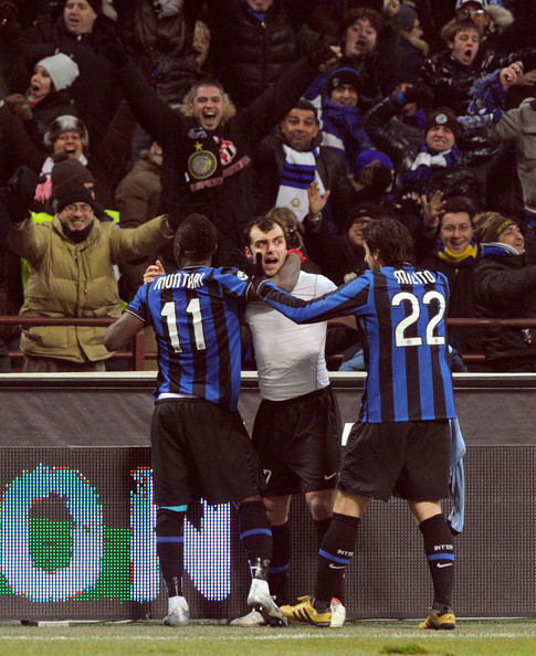 篮球鞋气垫与缓震差异分析（篮球鞋气垫与缓震对比解析）