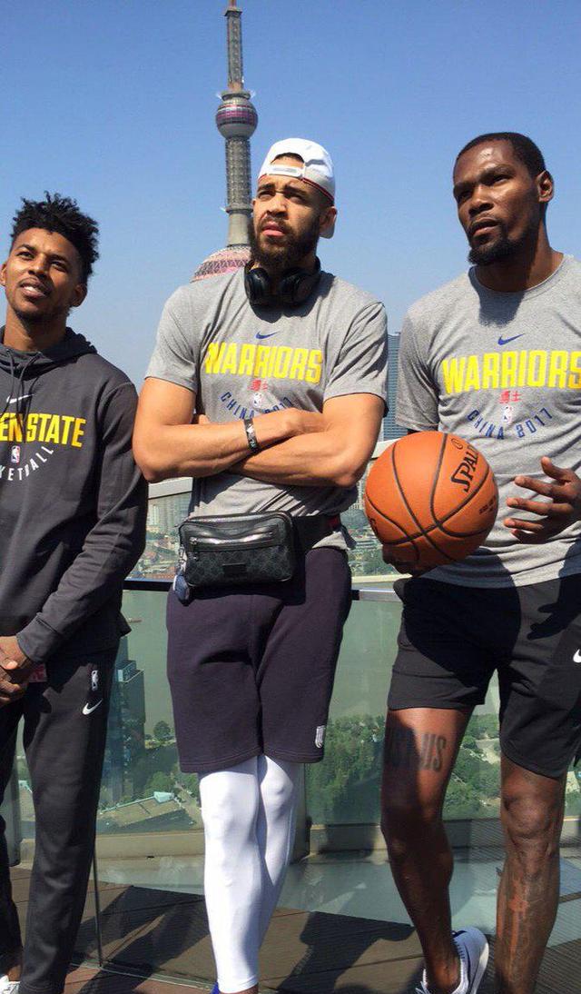 梅西：明年是一届特殊的世界杯；我不想成为团队的负担（梅西：明年世界杯将尤为特殊，我不想拖球队后腿）