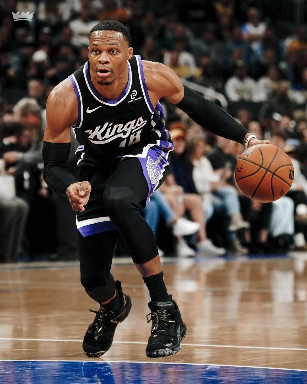 雄鹿vs76人前瞻：字母哥缺阵，76人欲获背靠背连胜（雄鹿战76人前瞻：字母哥缺席，费城冲击背靠背连胜）