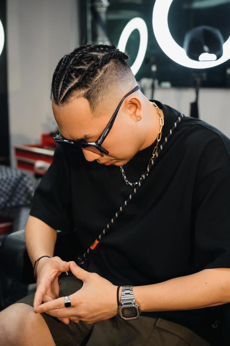 美媒评本世纪最佳阵：詹科库杜邓肯入选一阵，奥尼尔仅三阵（美媒评选本世纪最佳阵容：詹科库杜邓肯入一阵，奥尼尔仅列三阵）