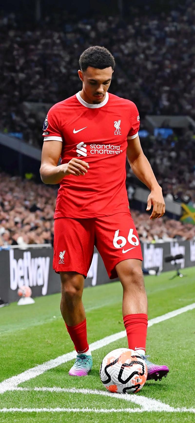 替补球员首次亮相即得分（替补首秀即破门）