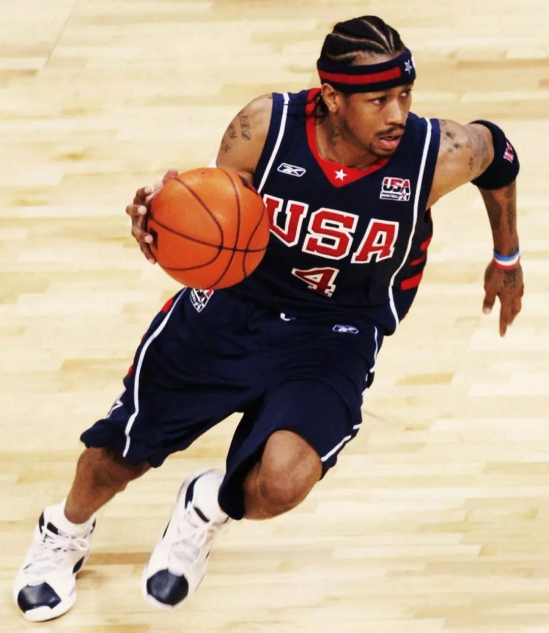 美记：凯尔特人是祖巴茨的潜在追求者，他们寻求中锋位置升级（美媒：凯尔特人有意祖巴茨，计划升级中锋位置）