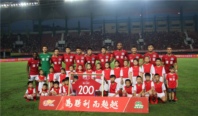 回顾林加德首尔生涯：大英帝星多面人生，32岁仍期待涅槃（林加德首尔岁月回望：昔日英伦新星多面人生，32岁仍盼重生）