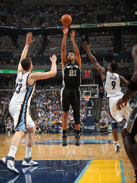 CBA赛场技术统计：广东队三分命中率领先,（CBA数据速递：广东队三分命中率居首）