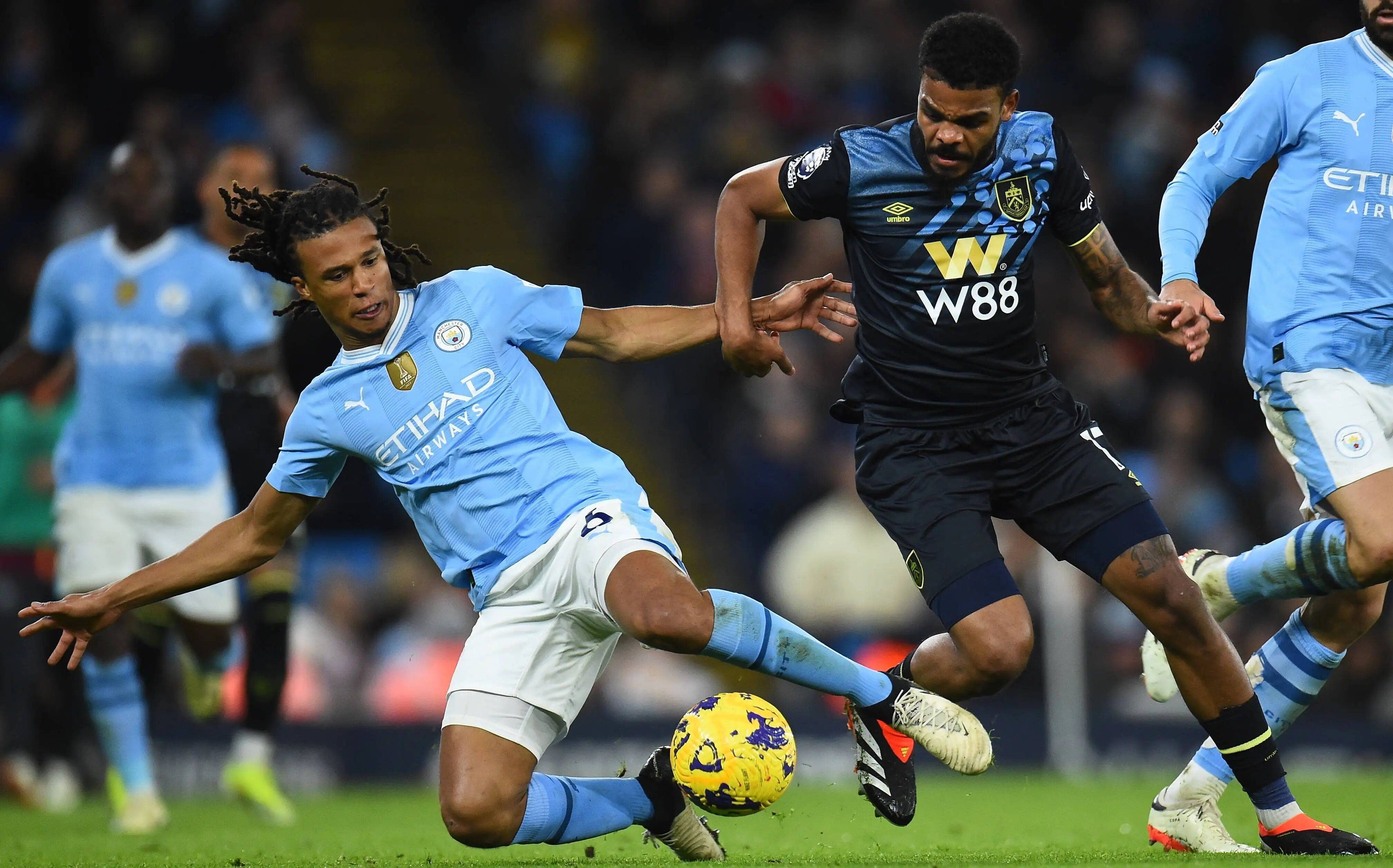 本赛季关键时刻得分榜前四：SGA出场数最少，总得分第一（本赛季关键时刻得分TOP4：SGA出场最少，仍居总分榜首）