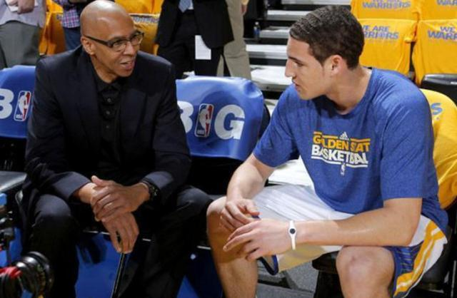 NBA球员合同更新及薪资排名（NBA球员最新合同与薪资榜单）