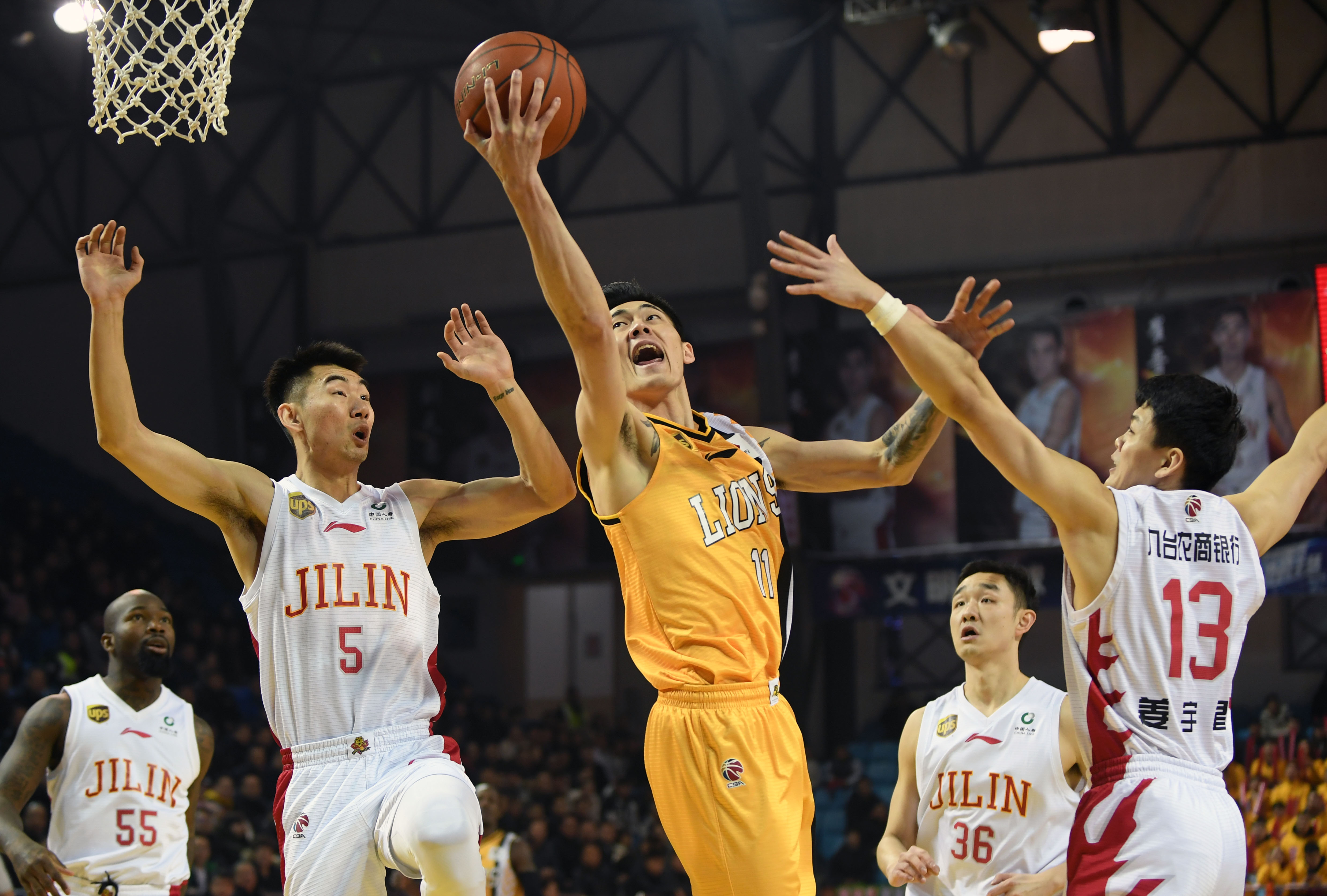 TA：利马传球出色&充满侵略性，他的回归可以丰富曼联打法（TA：出球精准、侵略性十足，利马回归将让曼联打法更立体）