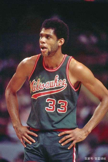 国安收官战创多项纪录：法比奥超越耶利奇，张稀哲出场数第二（国安赛季收官战多纪录诞生：法比奥超耶利奇，张稀哲出场数位列第二）